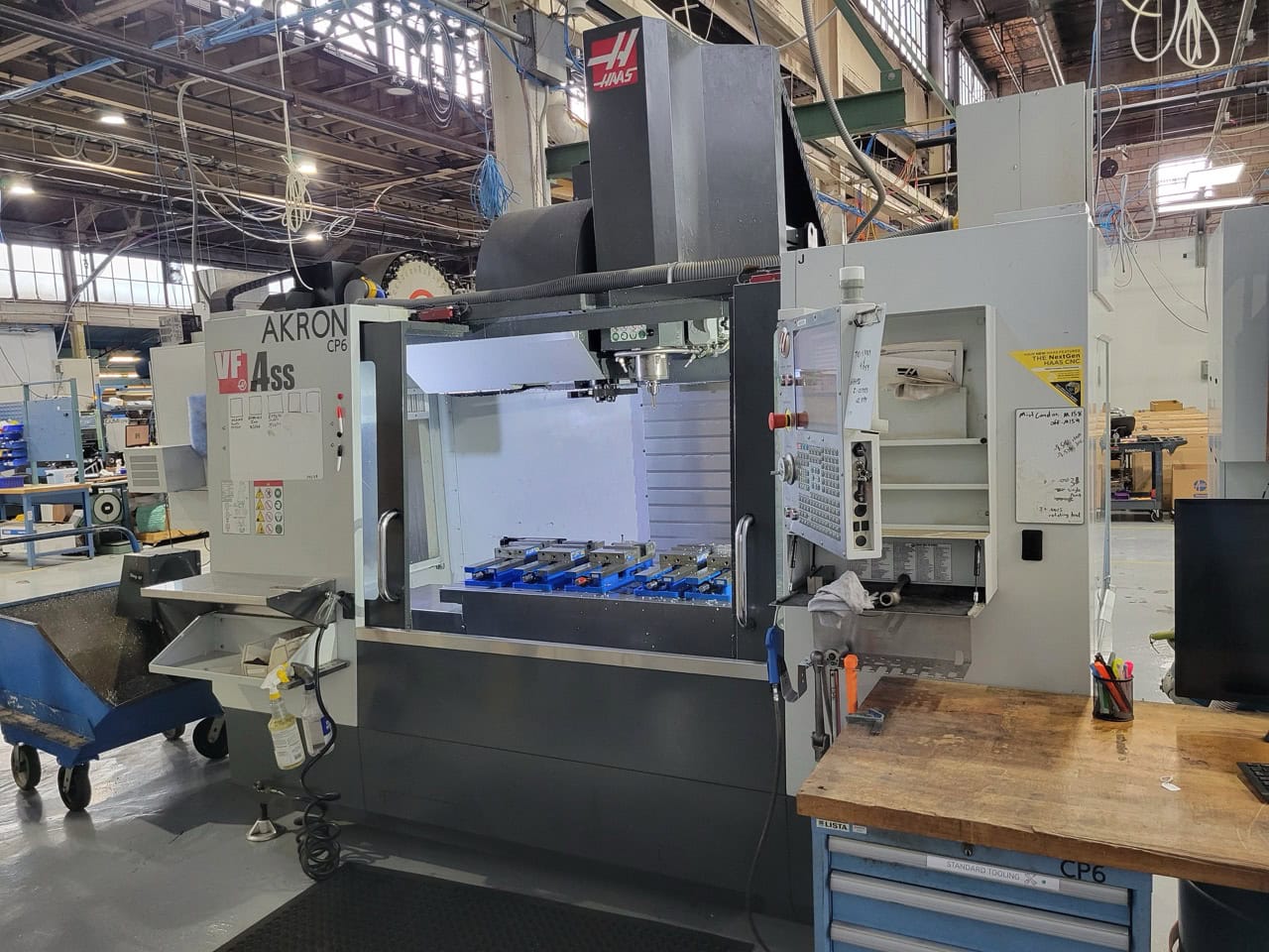Haas VF-4SS CNC VMC 2016 - WIPS, TSC, Chip Conveyor