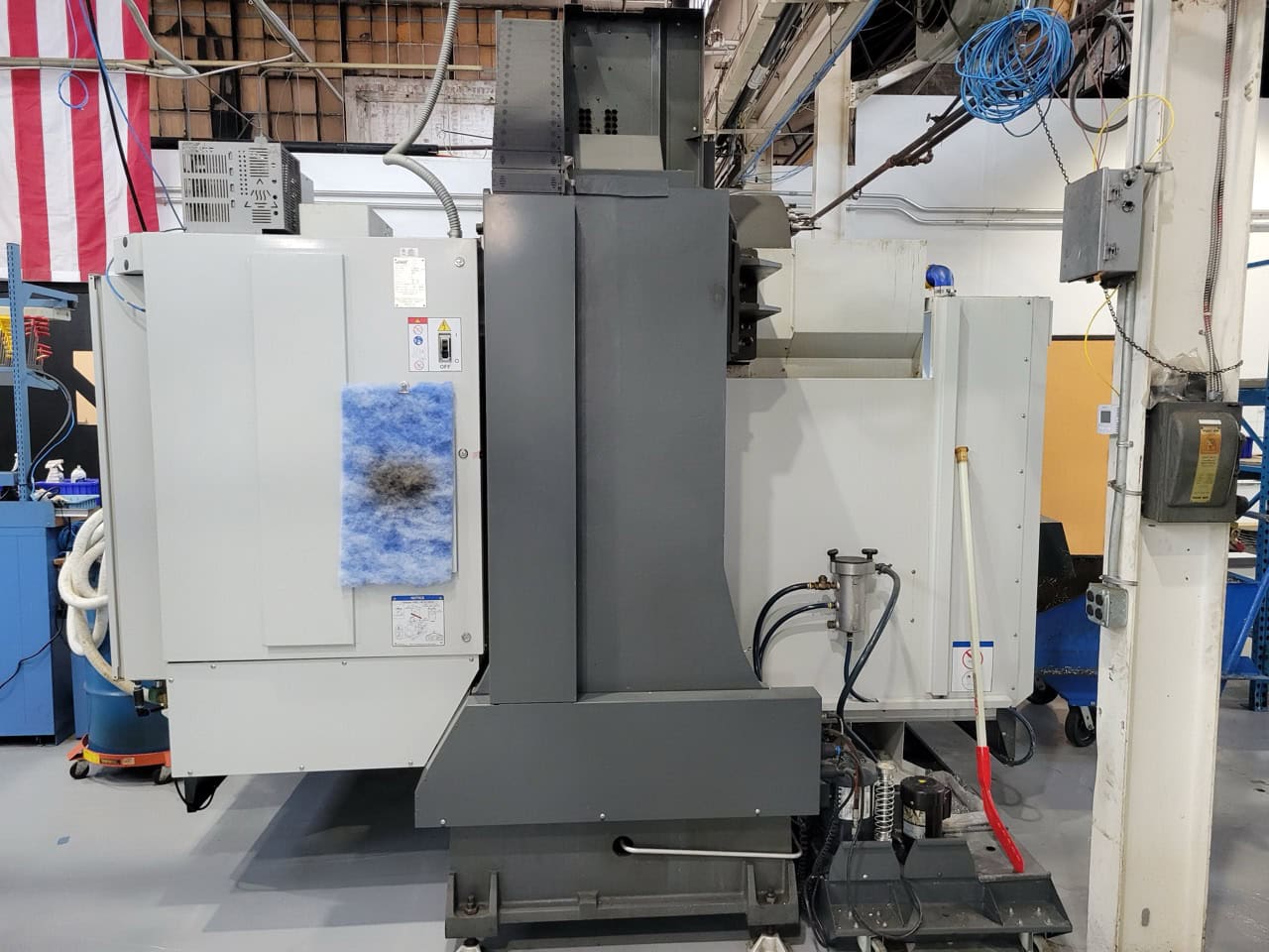 Haas VF-4SS CNC VMC 2016 - WIPS, TSC, Chip Conveyor - Image 7