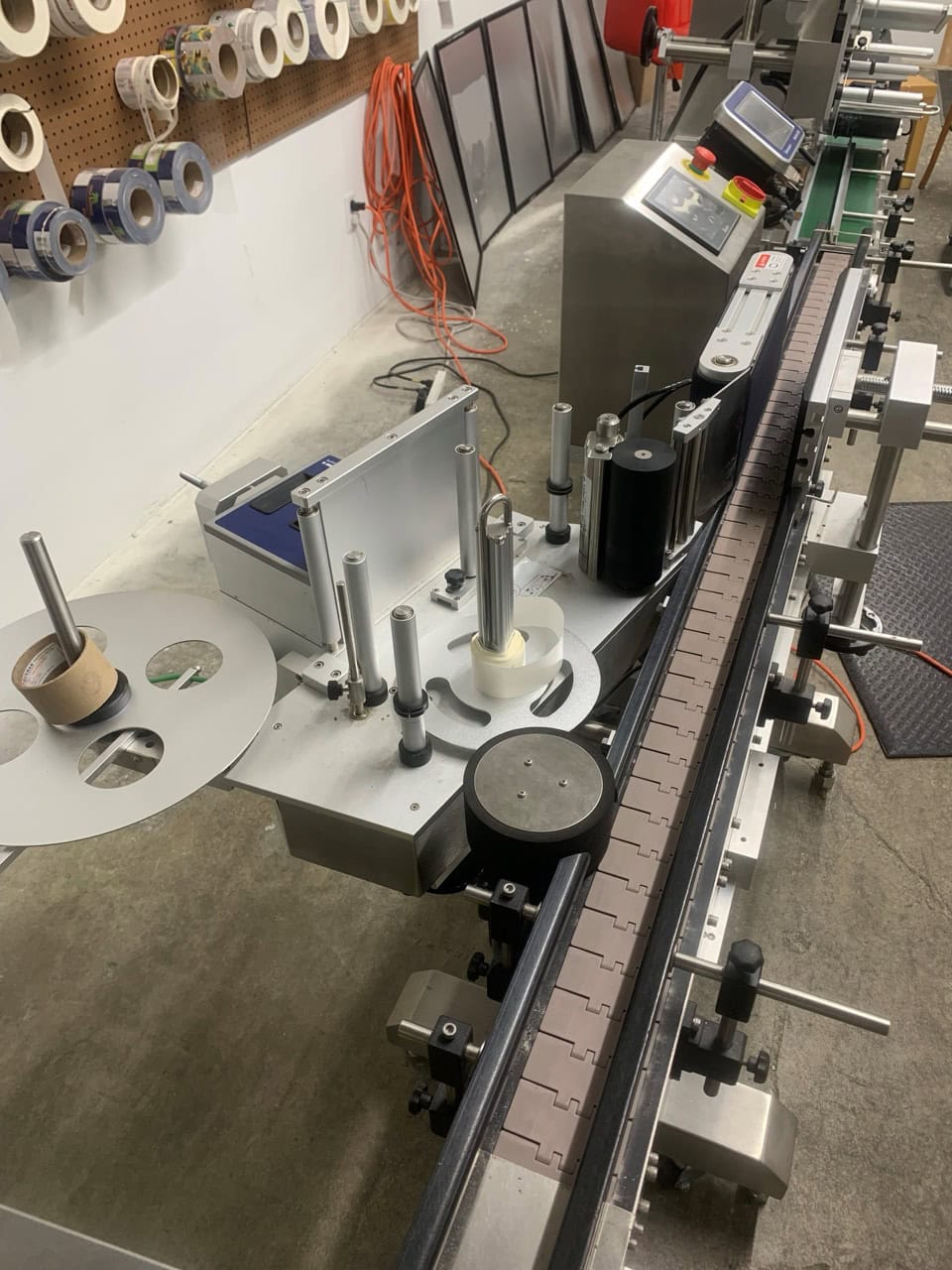 Pack Leader PL-501 Wrap Around Label Applicator and Pack Leader PL-221 Top and Bottom Label Applicator with (2) Videojet 6330 Thermal Printers and Straight Shooter Feeder R-12, 2022 - Image 3