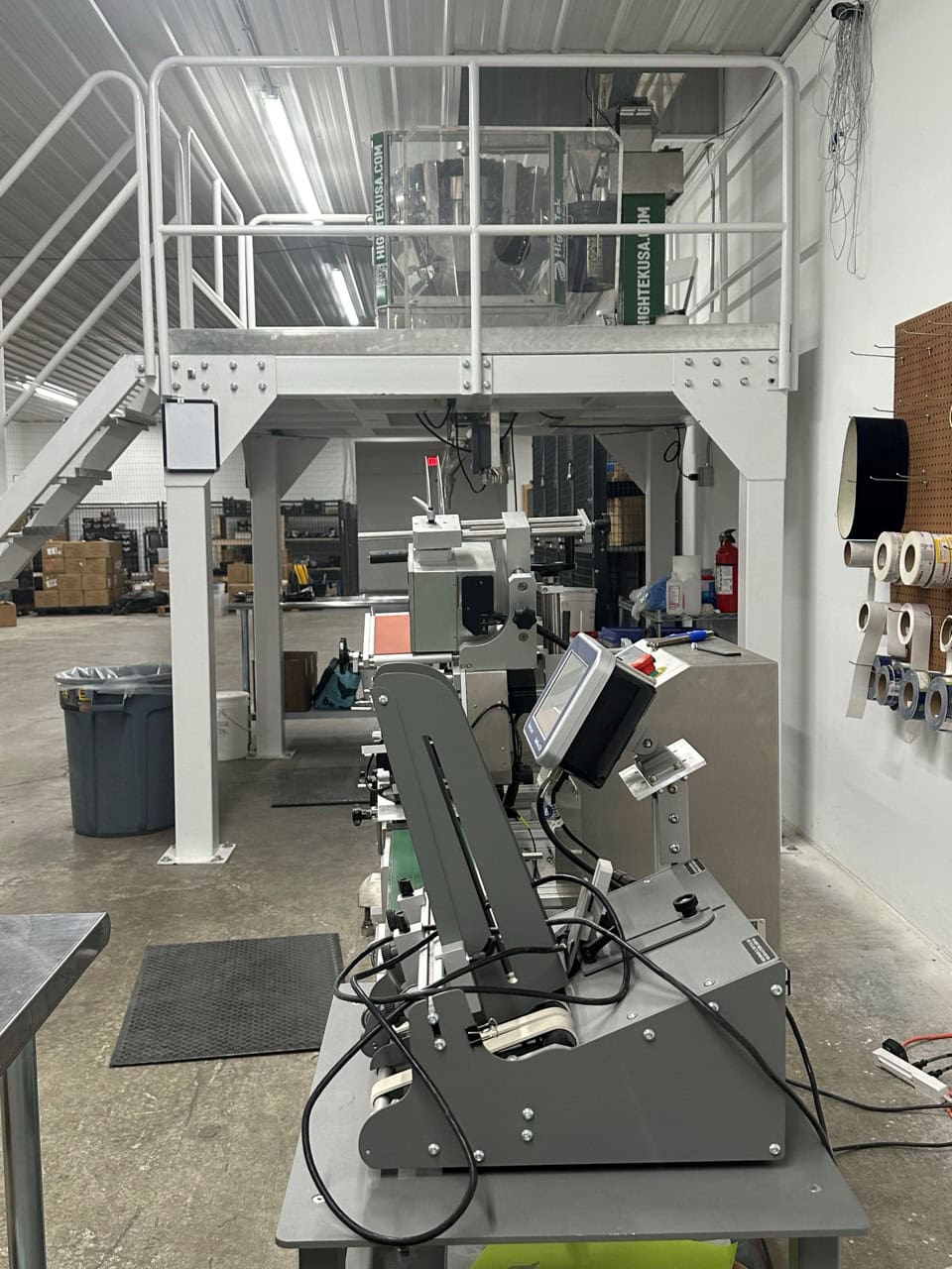 Hightek HTMW-T2-0.1F-NW (SS-4.0G) Premium 14 Head Multi-Head Scale with Diverting Collection Bucket Assembly and Platform, 2022 - Image 4
