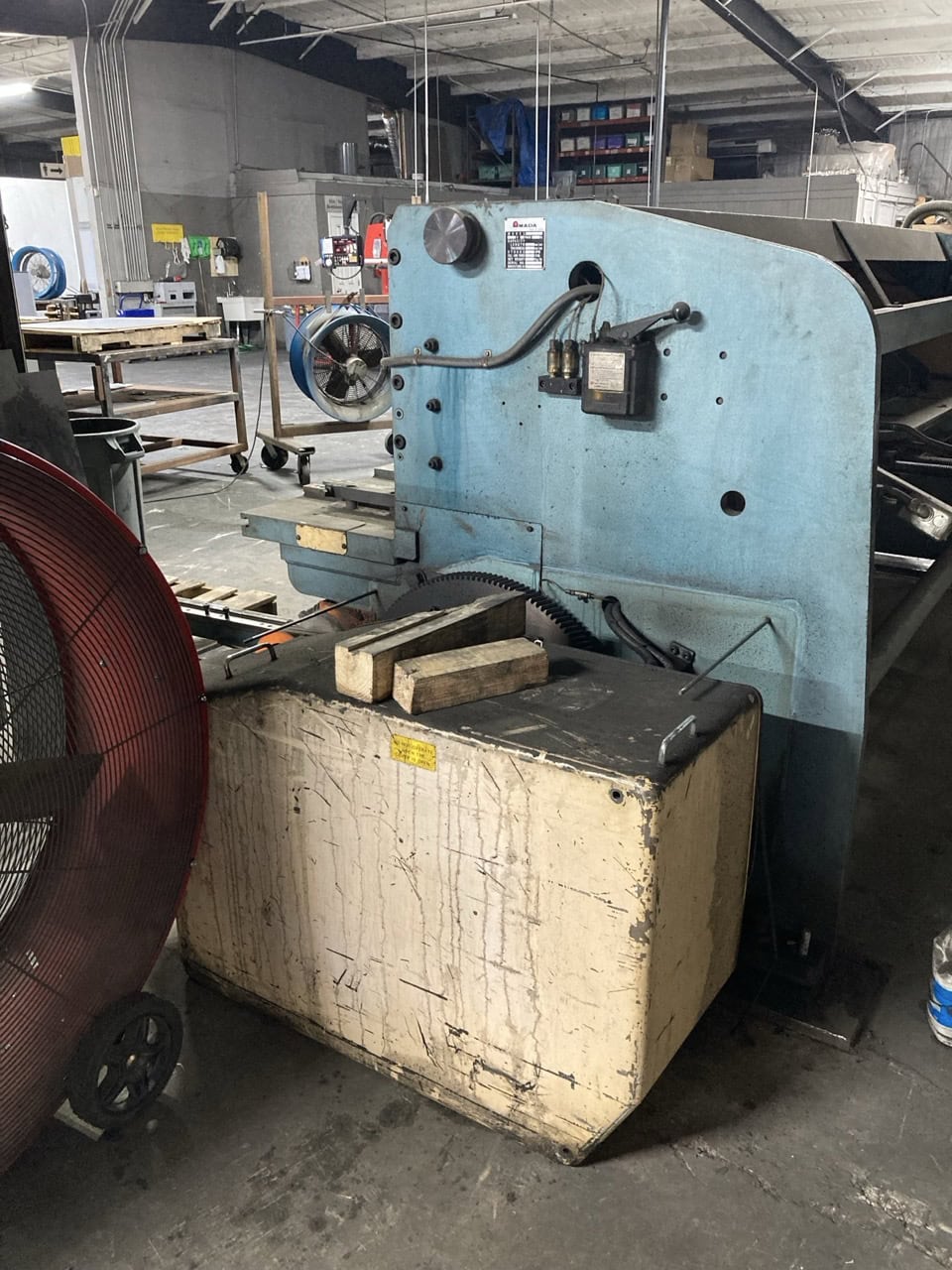 3/16" x 10' Amada M-3045 Mechanical Power Squaring Shear, 1984 - Backgauge - Image 4