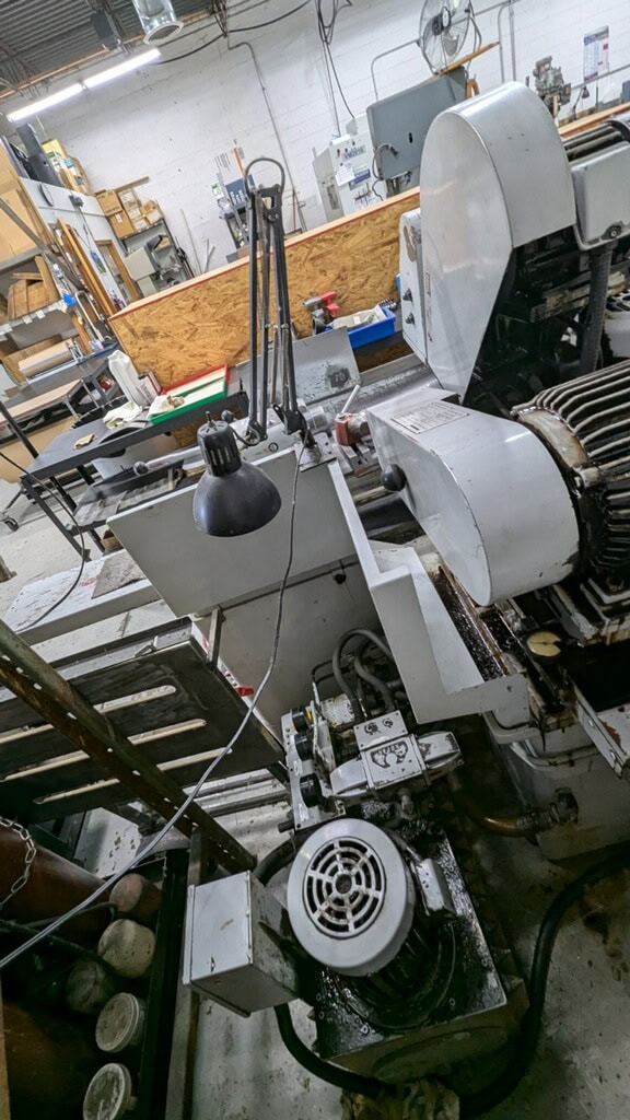 Toyoda GUP 32x100 Universal Grinder, 1981 - Spare Wheels, ID Attachment, Steady Rest Included - Image 7
