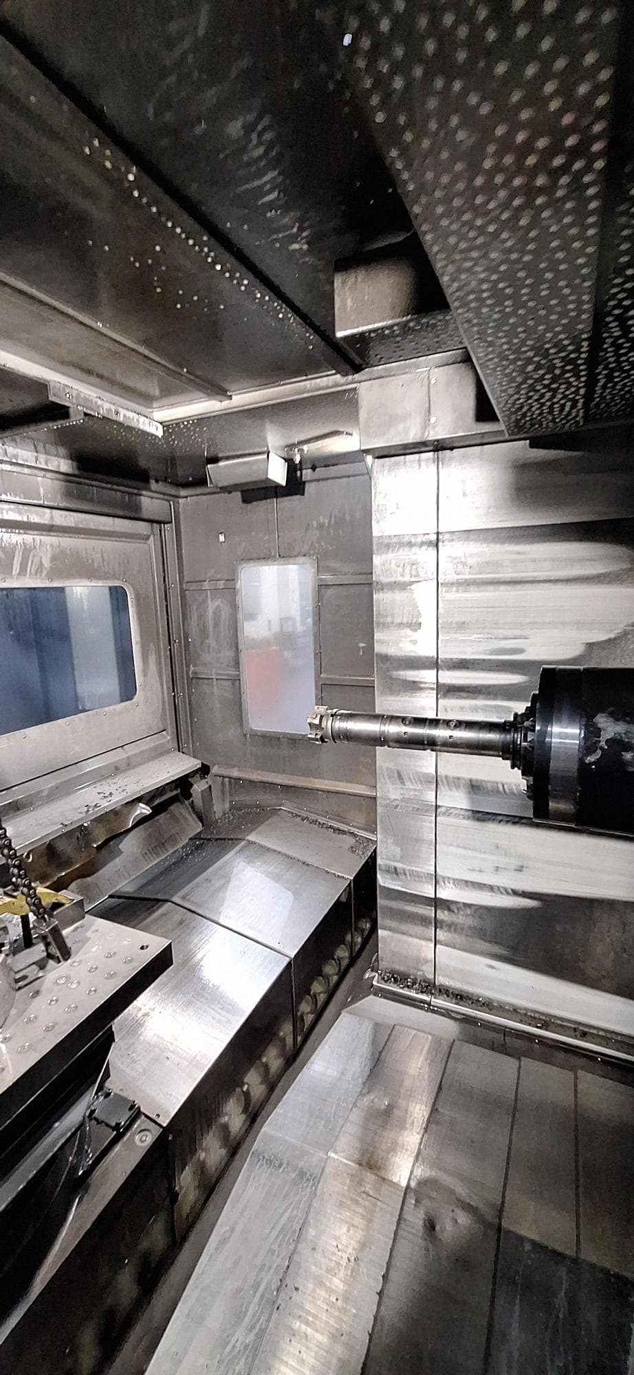Doosan HM-8000 800mm HMC, 2011 - 4 Pallets, 120 ATC, 1000PSI - Image 7