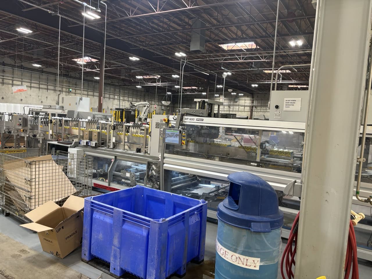 SMI WP 600 Ergon Wrap-Around Case Packer for Corrugated Cardboard Boxes with SMI DV 500 S Ergon Multilane Product Divider, 2020 - Image 9