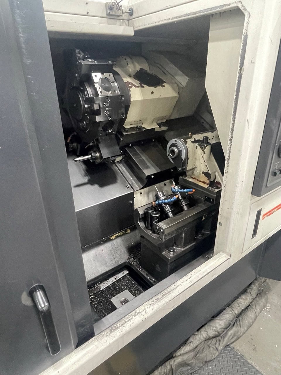 Hwacheon Hi-Tech 200A CNC Lathe, 2008 - Tailstock, C Axis, Live Milling - Image 8