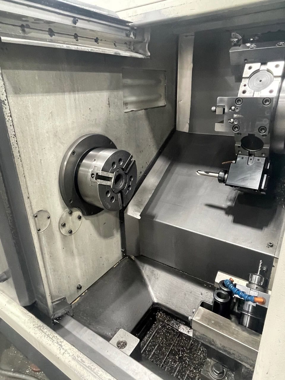 Hwacheon Hi-Tech 200A CNC Lathe, 2008 - Tailstock, C Axis, Live Milling - Image 9