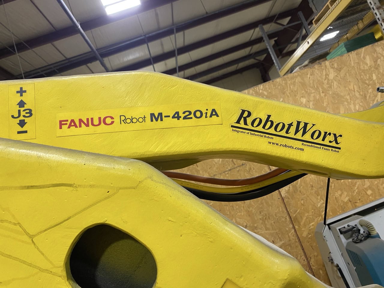 Fanuc M-420iA 4 Axis Robot, 2005 - Video Available - Image 2