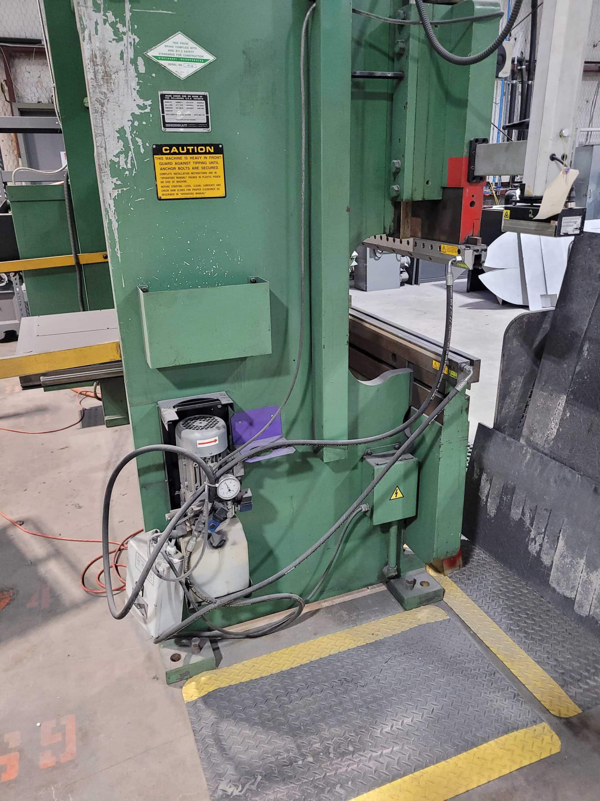 90 Ton x 8' Cincinnati 90CBIIX6 CNC Hydraulic Press Brake, 1998 - Image 3