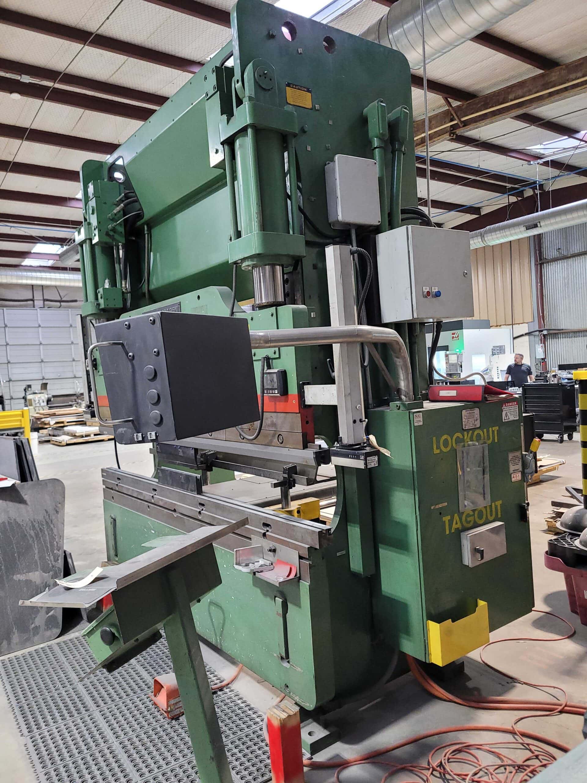 90 Ton x 8' Cincinnati 90CBIIX6 CNC Hydraulic Press Brake, 1998 - Image 5