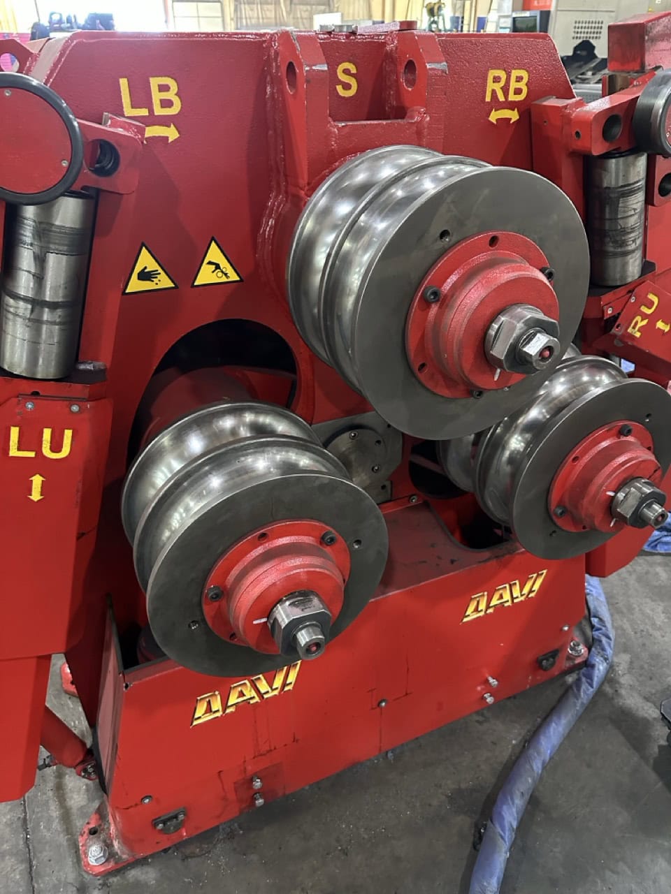 4' x 4' x 1/2" Davi MCP-11 Hydraulic Angle Roll, 2021 - 3 Roll, Tube/Pipe, Low Usage - Image 4