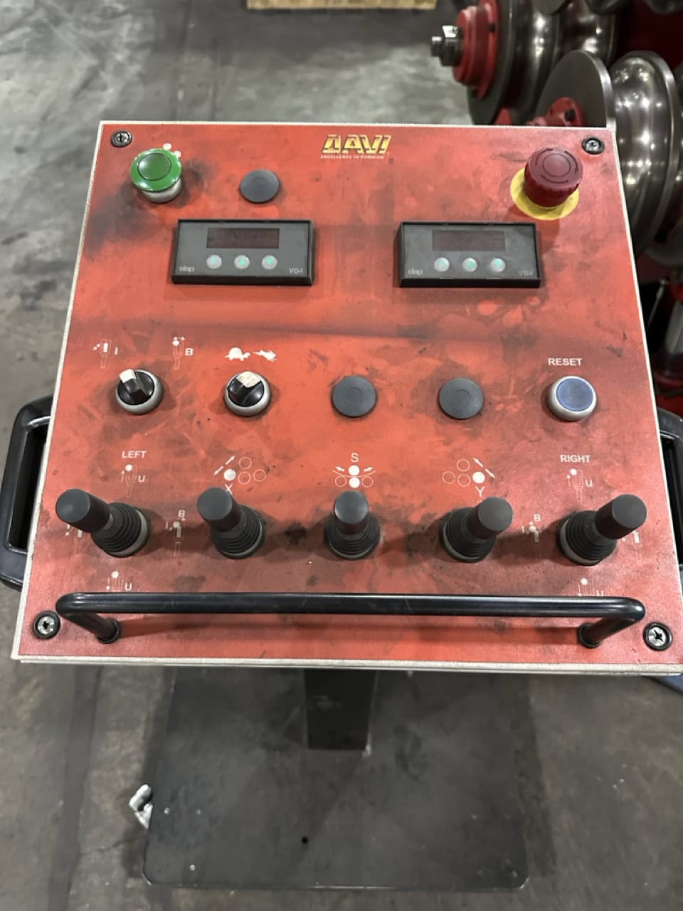 4' x 4' x 1/2" Davi MCP-11 Hydraulic Angle Roll, 2021 - 3 Roll, Tube/Pipe, Low Usage - Image 5