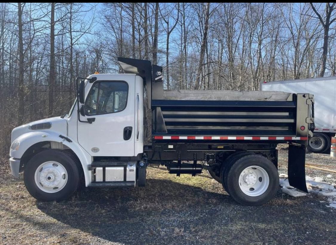 Freightliner M2 106 Medium Duty & Dump Truck, 2020 - ~6700 Miles - Image 5