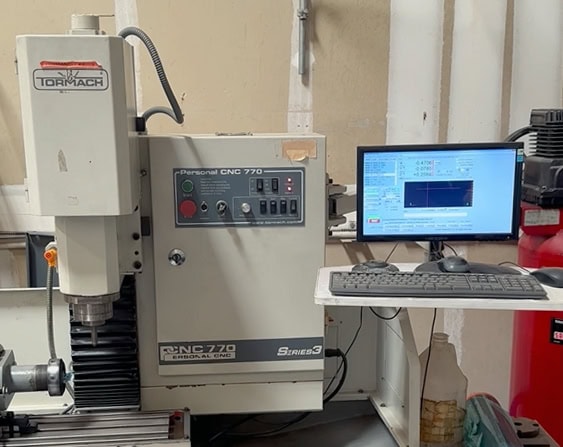 Tormach PCNC 770 Series 3 VMC, 2012 - 4th Axis Indexer, Collet Set - Image 3