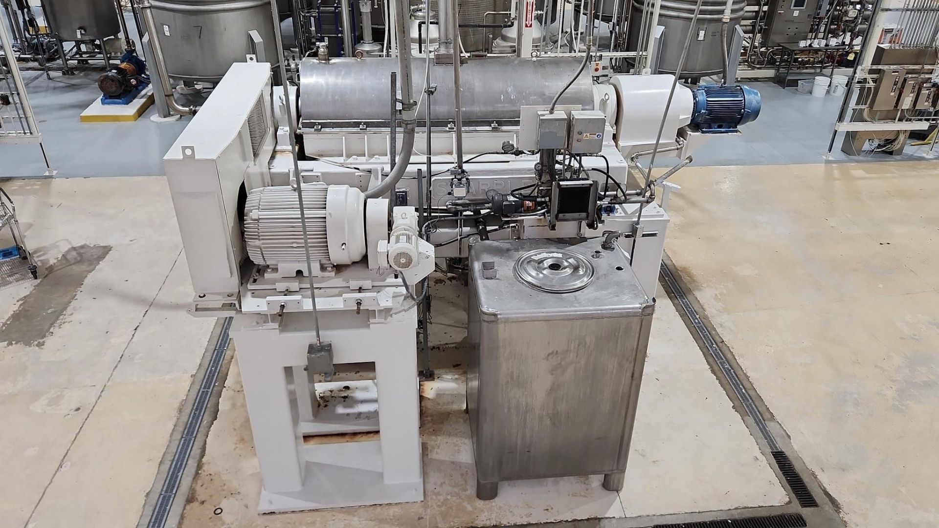sharples p-5400 semi-sanitary super-d-canter