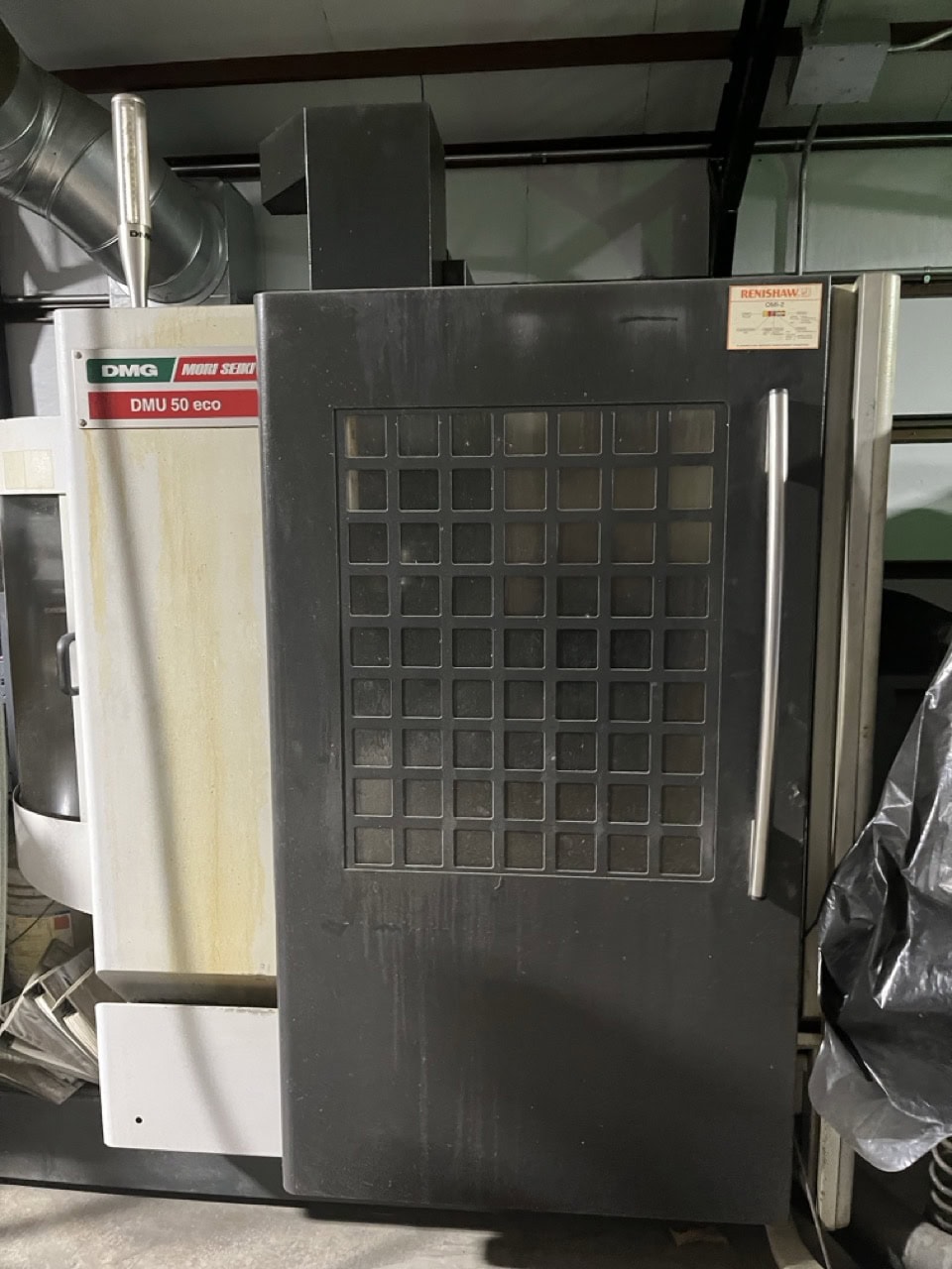 DMG Mori Seiki DMU Eco 50 UMC, 2011 - Lift Chip Conveyor, 5-Axis (3 +2)