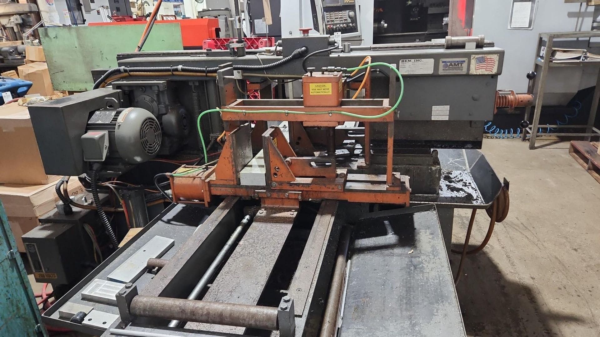12.75" W x 12.75" H HEM Saw H90A-4 Horizontal BandSaw, 2005 - Auto Clamping, Auto Shuttle - Image 2