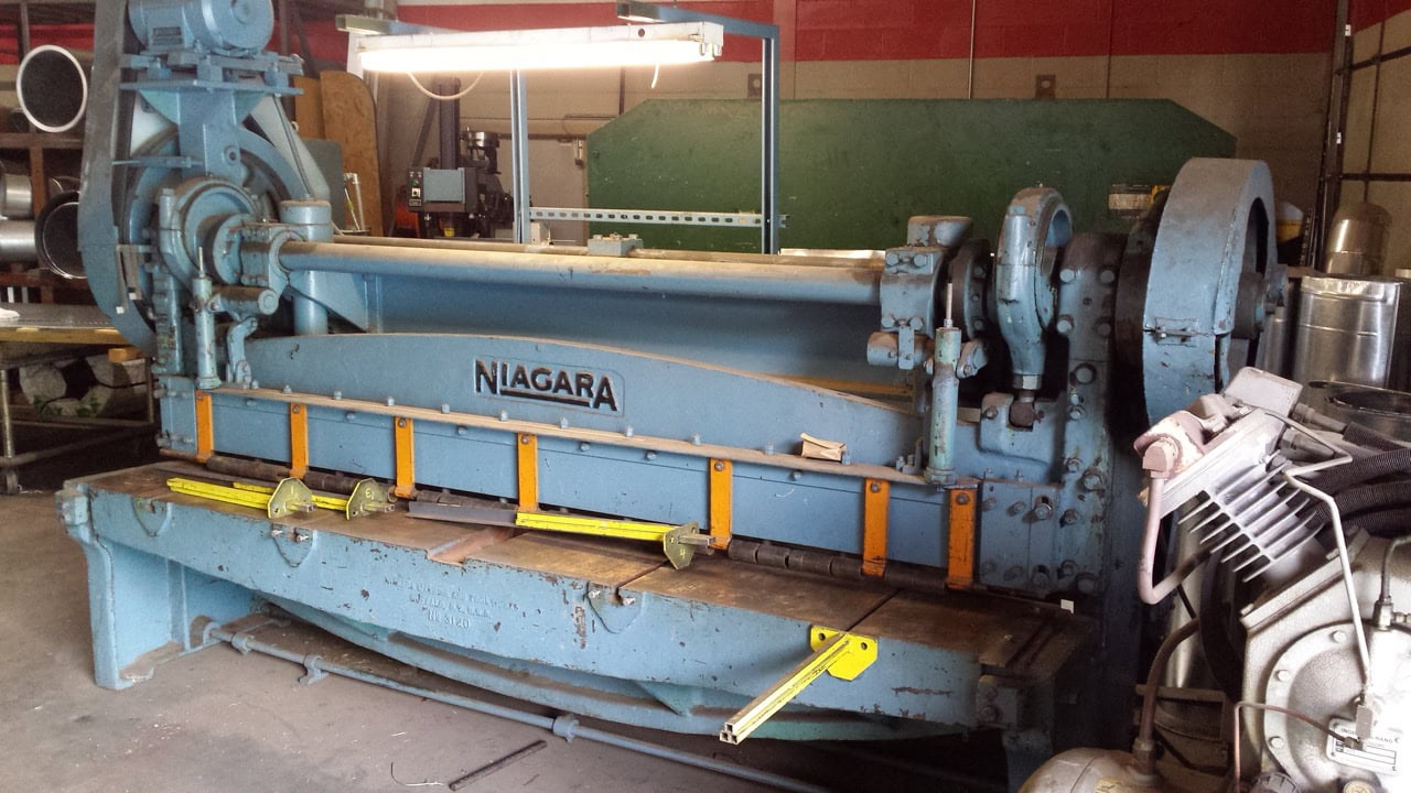 10' x 1/4" Pullmax E-230 Hydraulic Shear, 1985 - Image 2