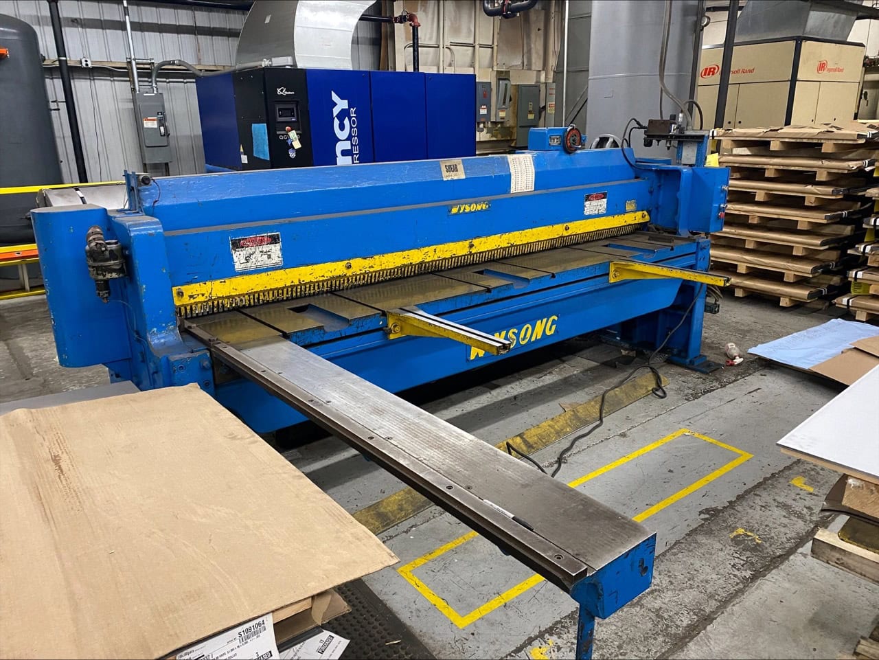3/16" x 10' Wysong 1010-R3 Power Squaring Shear, 1978 - Image 2