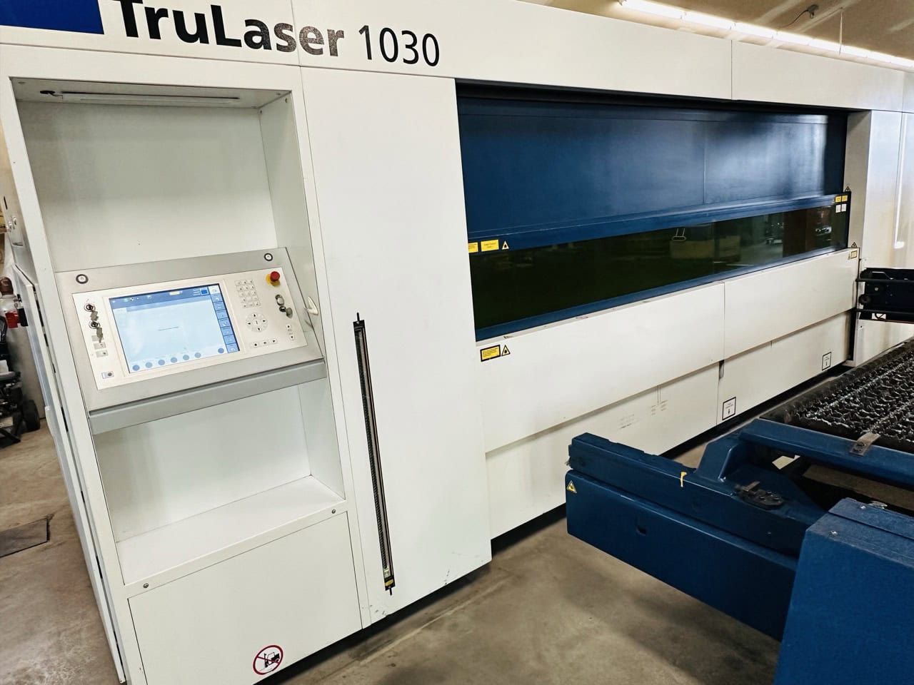 3,000 Watt Trumpf TruLaser 1030 Fiber Laser, 2014 - 5'x 10' Dual Shuttle Table, TruDisk 3001 - Image 3