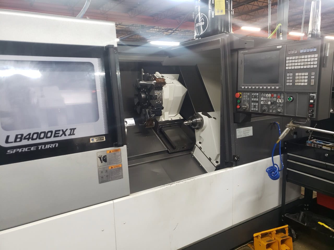 Okuma LB4000EXII CNC Lathe, 2021 - Low Hours, Tool Presetter, Tailstock - Image 3