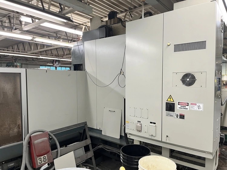 Enshu 800V CNC VMC, 1997 - Chip Conveyor, 40 Station Twin Arm Side Mount ATC - Image 4