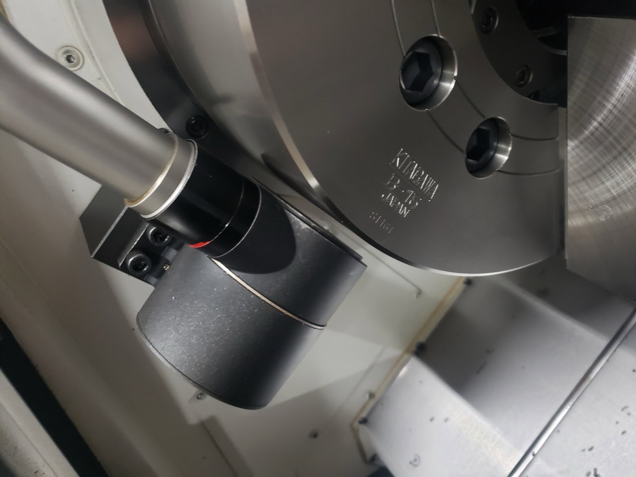 Okuma LB4000EXII CNC Lathe, 2021 - Low Hours, Tool Presetter, Tailstock - Image 4