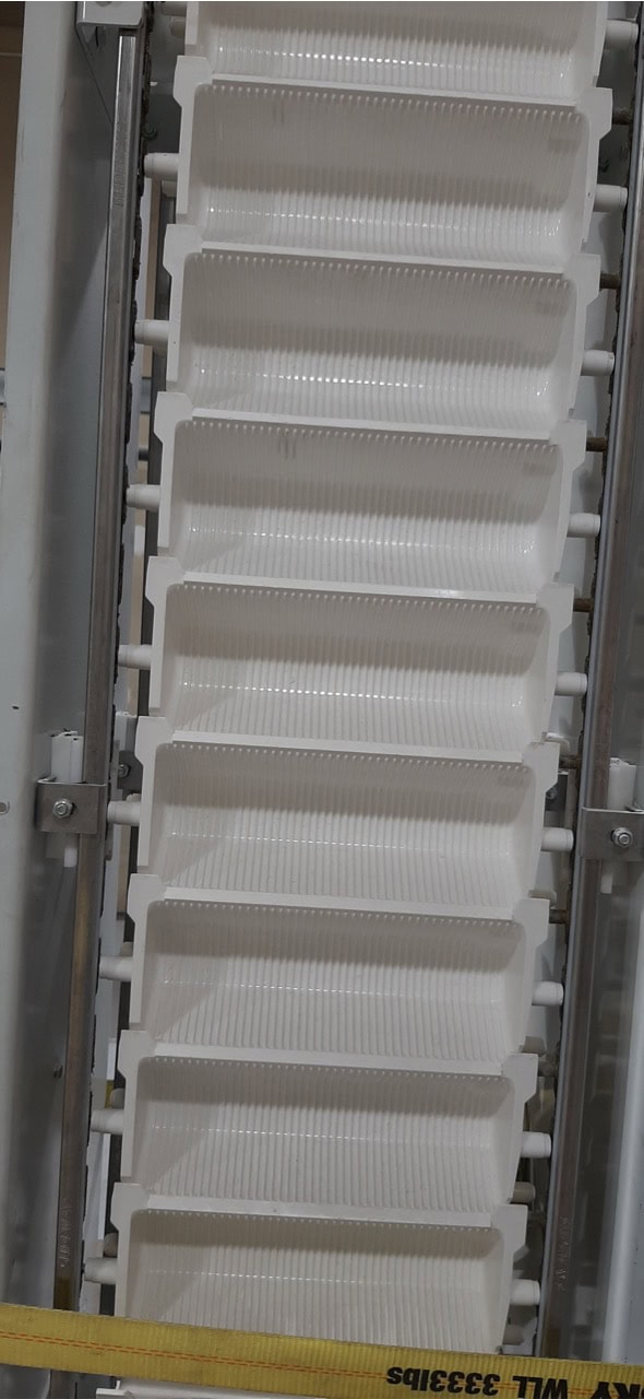 PFI 12.5' Polycarbonate Bucket Conveyor, 2022 - Equipped with Extra Buckets - Image 4