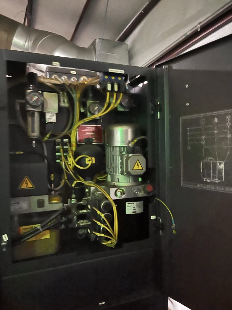 DMG Mori Seiki DMU Eco 50 UMC, 2011 - Lift Chip Conveyor, 5-Axis (3 +2) - Image 5