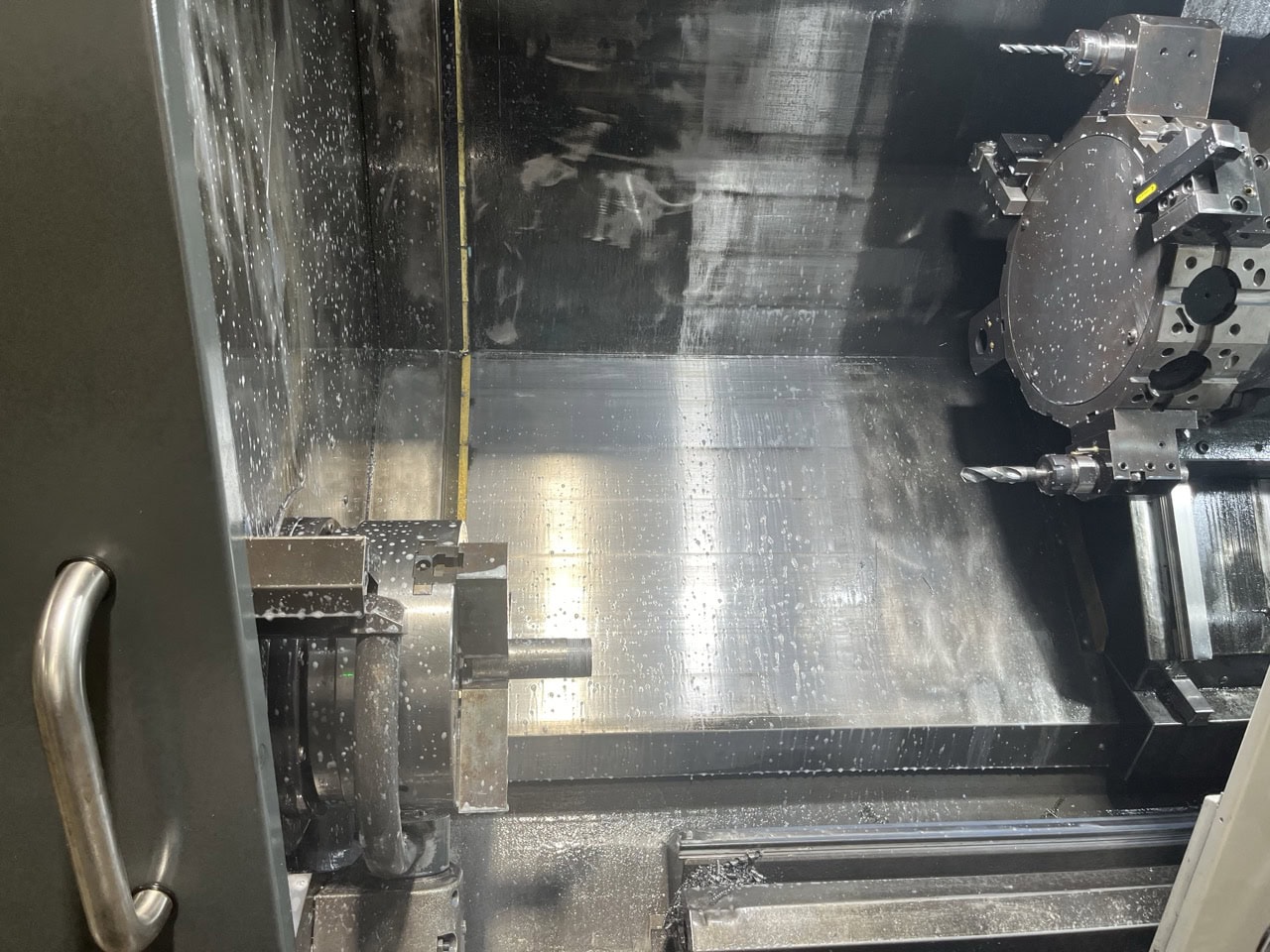 Haas ST-35Y CNC Lathe, 2023 - 6k RPM Live Tooling, Y Axis, Hydraulic Programmable Tailstock, Chip Conveyor - Image 6