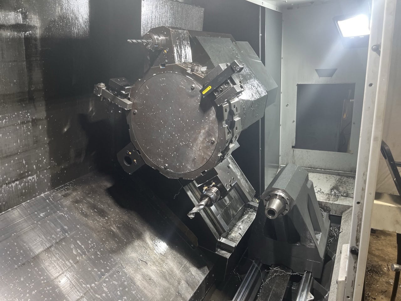 Haas ST-35Y CNC Lathe, 2023 - 6k RPM Live Tooling, Y Axis, Hydraulic Programmable Tailstock, Chip Conveyor - Image 7