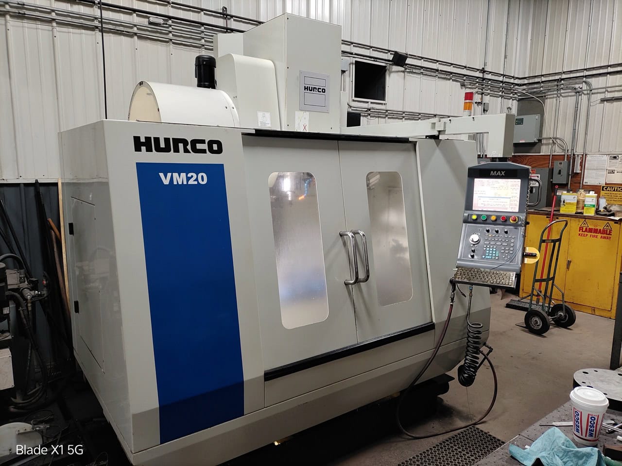 Hurco VM-20 VMC, 2012 - Coolant Through Spindle, Tooling