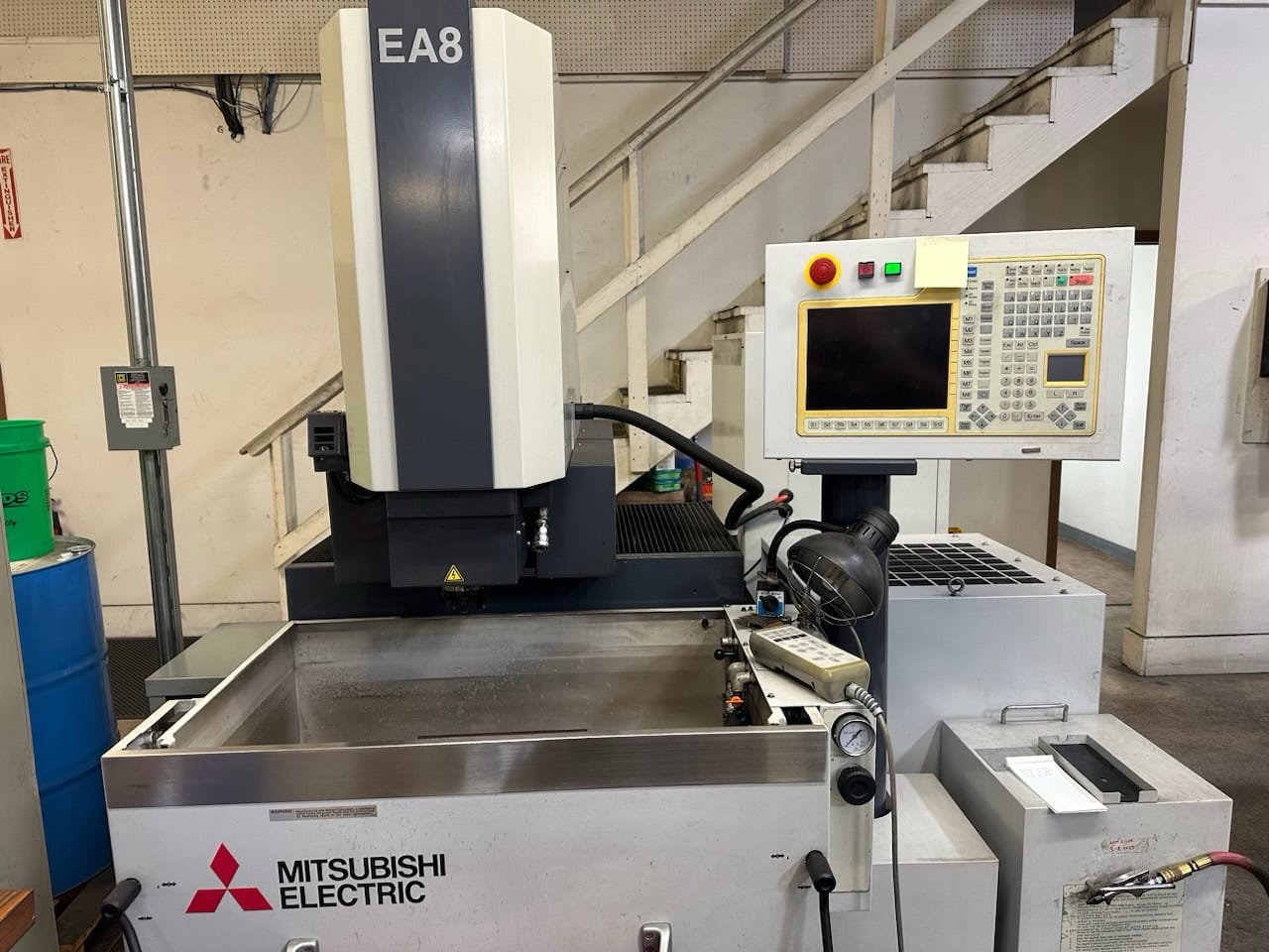 Mitsubishi EA8M Sinker EDM, 2014 - Chiller