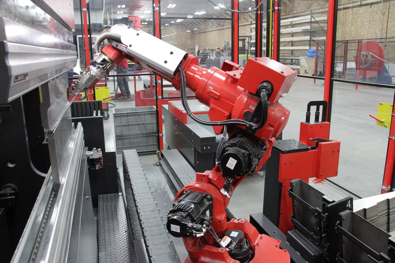 60 Ton x 4' Amada EG6013 Automated Bend Cell, 2017 - 6 -Axis Robot, 7-Axis Backgauge - Image 17