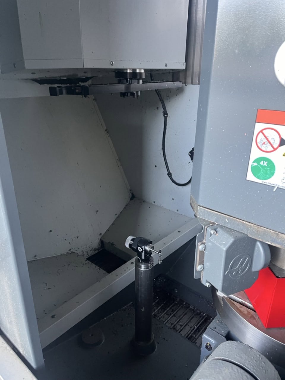 Haas UMC-750 VMC 5 Axis, 2021 - Thru Spindle Ready, 10k RPM spindle - Image 5