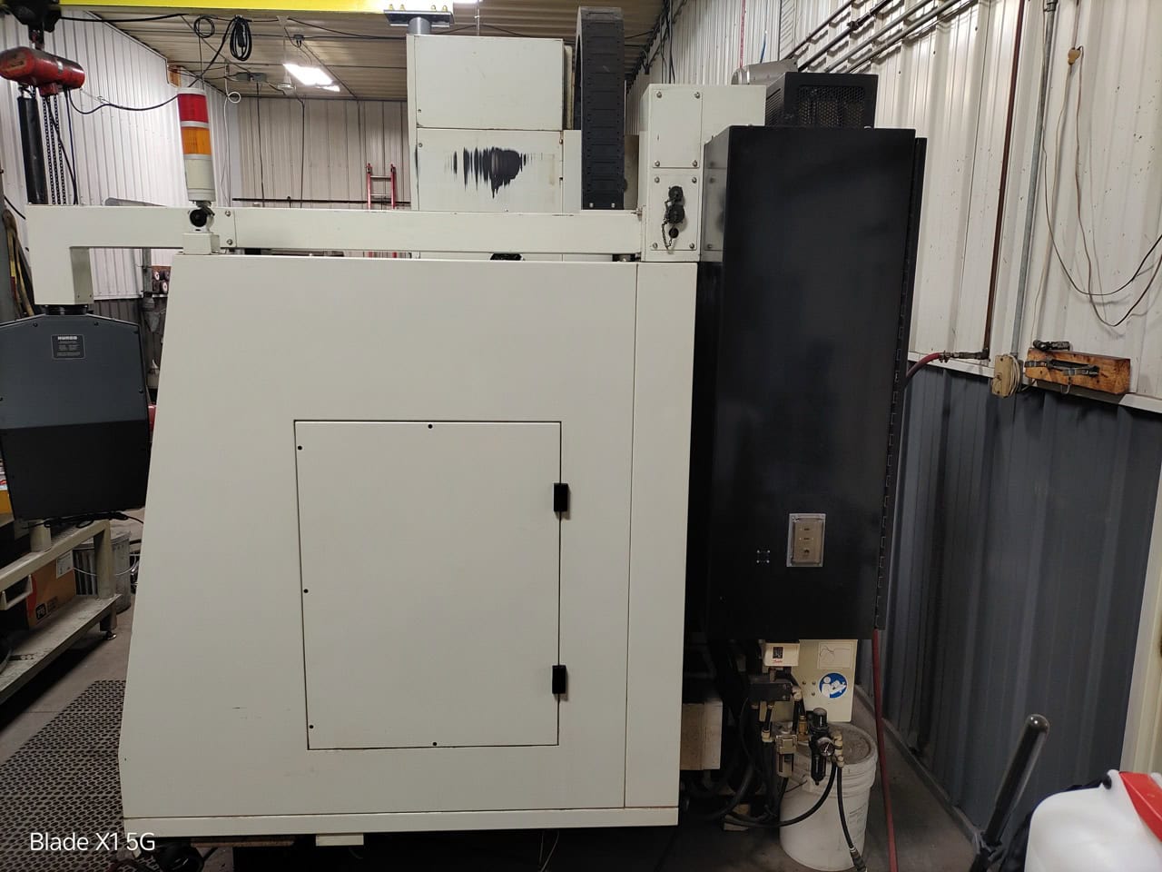 Hurco VM-20 VMC, 2012 - Coolant Through Spindle, Tooling - Image 3