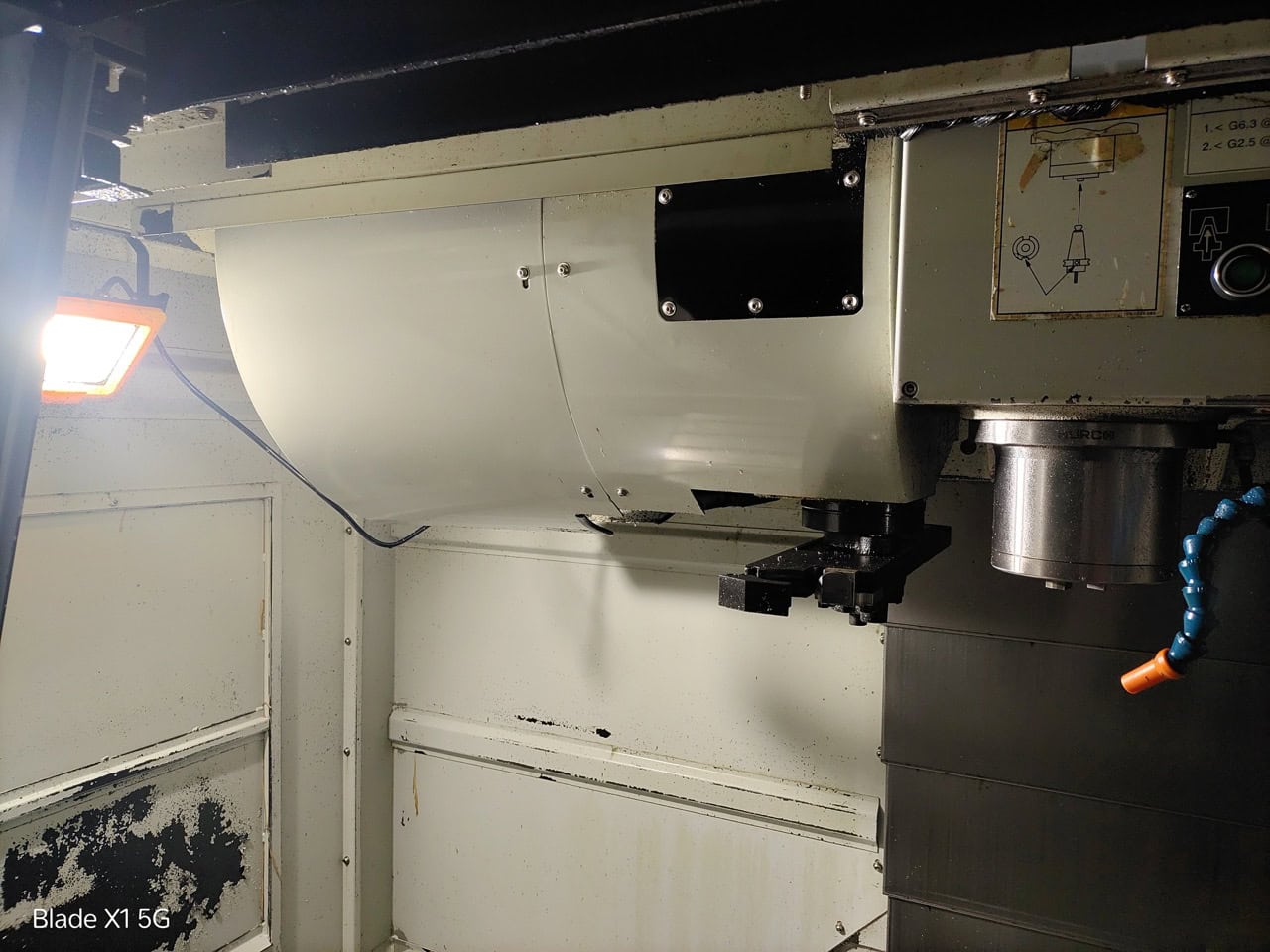 Hurco VM-20 VMC, 2012 - Coolant Through Spindle, Tooling - Image 7