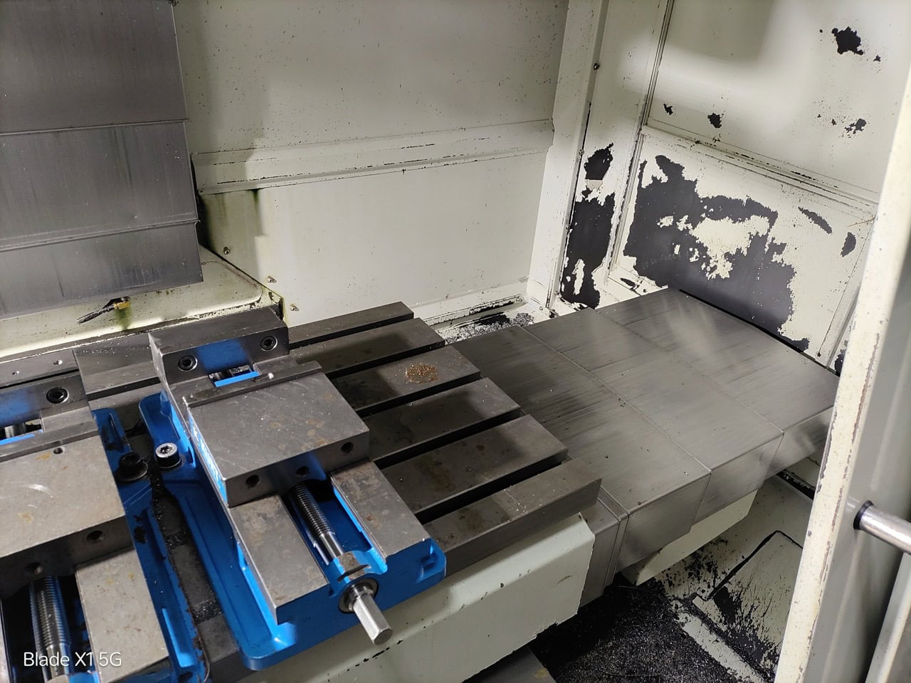 Hurco VM-20 VMC, 2012 - Coolant Through Spindle, Tooling - Image 9