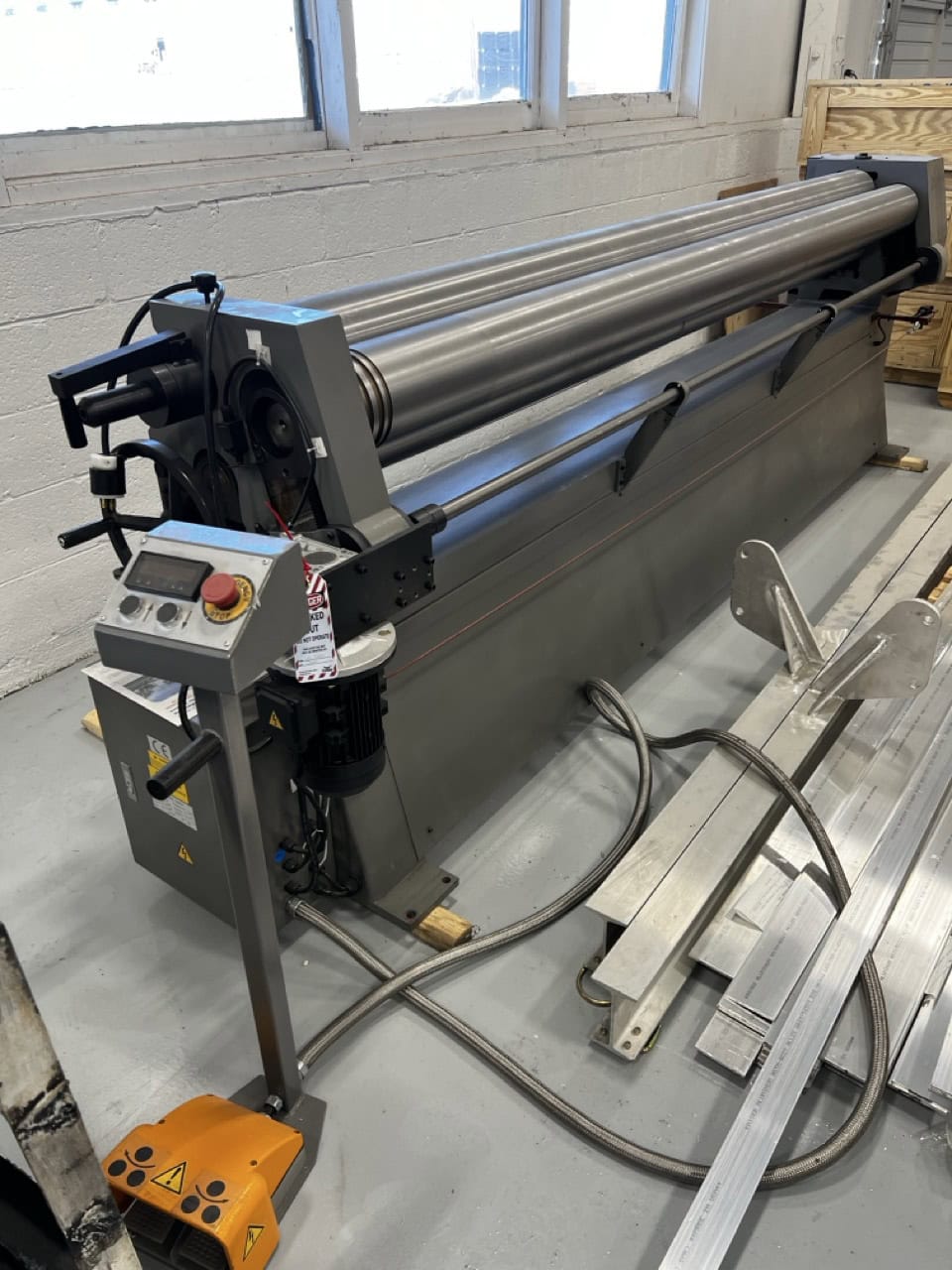 10' GMC PBR-1010E Slip Roller, 2023
