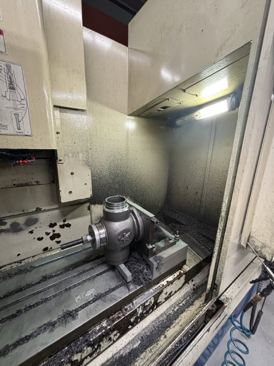 Okuma MC-V4020 VMC, 2001 - 4th Axis Ready, 15K RPM Spindle - Image 8