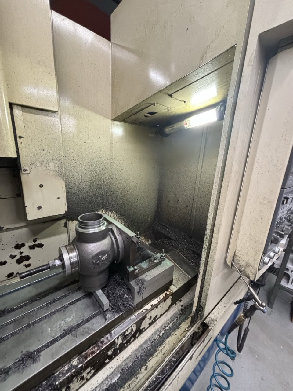 Okuma MC-V4020 VMC, 2001 - 4th Axis Ready, 15K RPM Spindle - Image 10