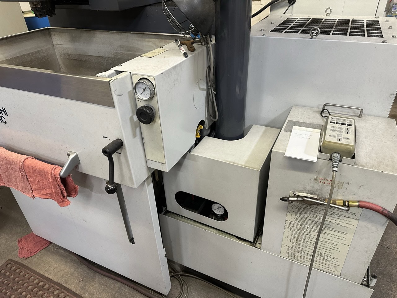 Mitsubishi EA8M Sinker EDM, 2014 - Chiller - Image 5
