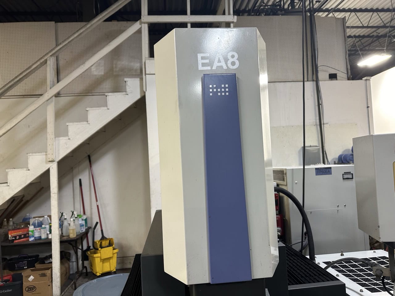 Mitsubishi EA8 Sinker EDM, 1999 - Tool Changer - Image 2