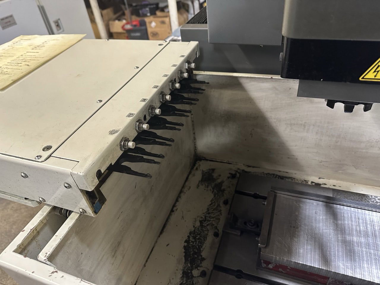 Mitsubishi EA8 Sinker EDM, 1999 - Tool Changer - Image 4