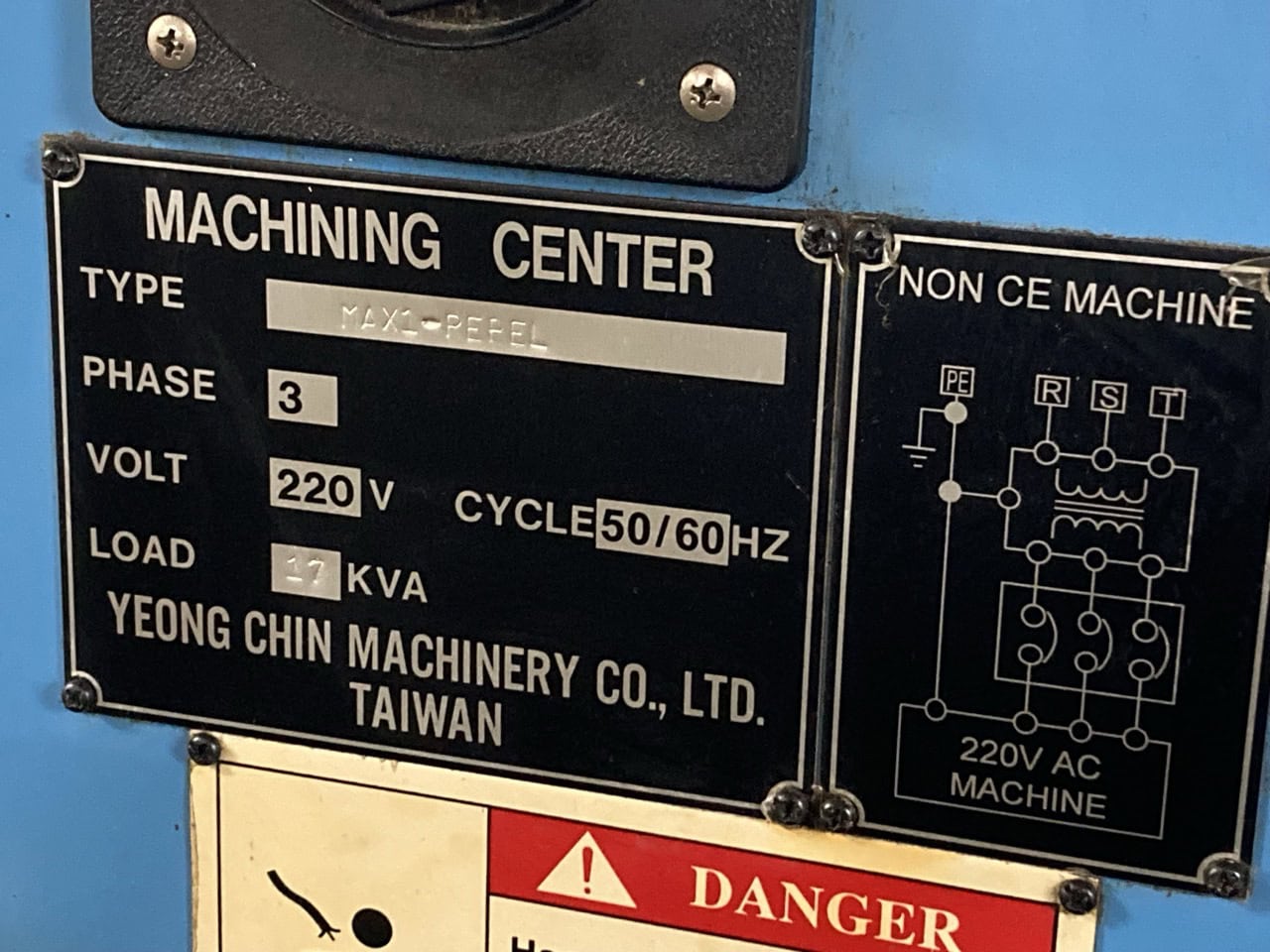 YCM Supermax Max-1 Rebel VMC, 1991 - Fanuc Control - Image 4