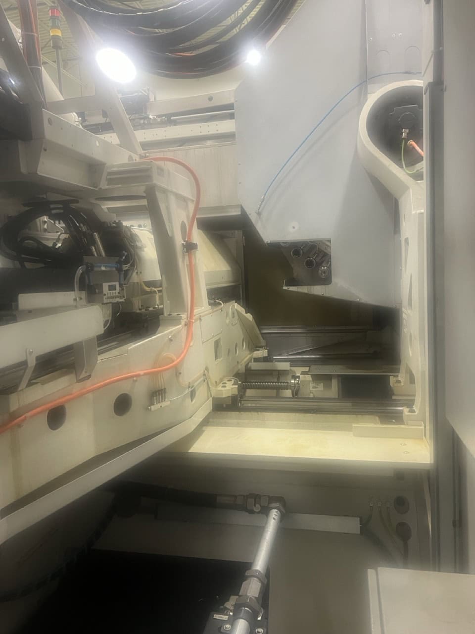 Grob G550 5-Axis HMC, 2016 - Renishaw Probe, Mist Collector - Image 11