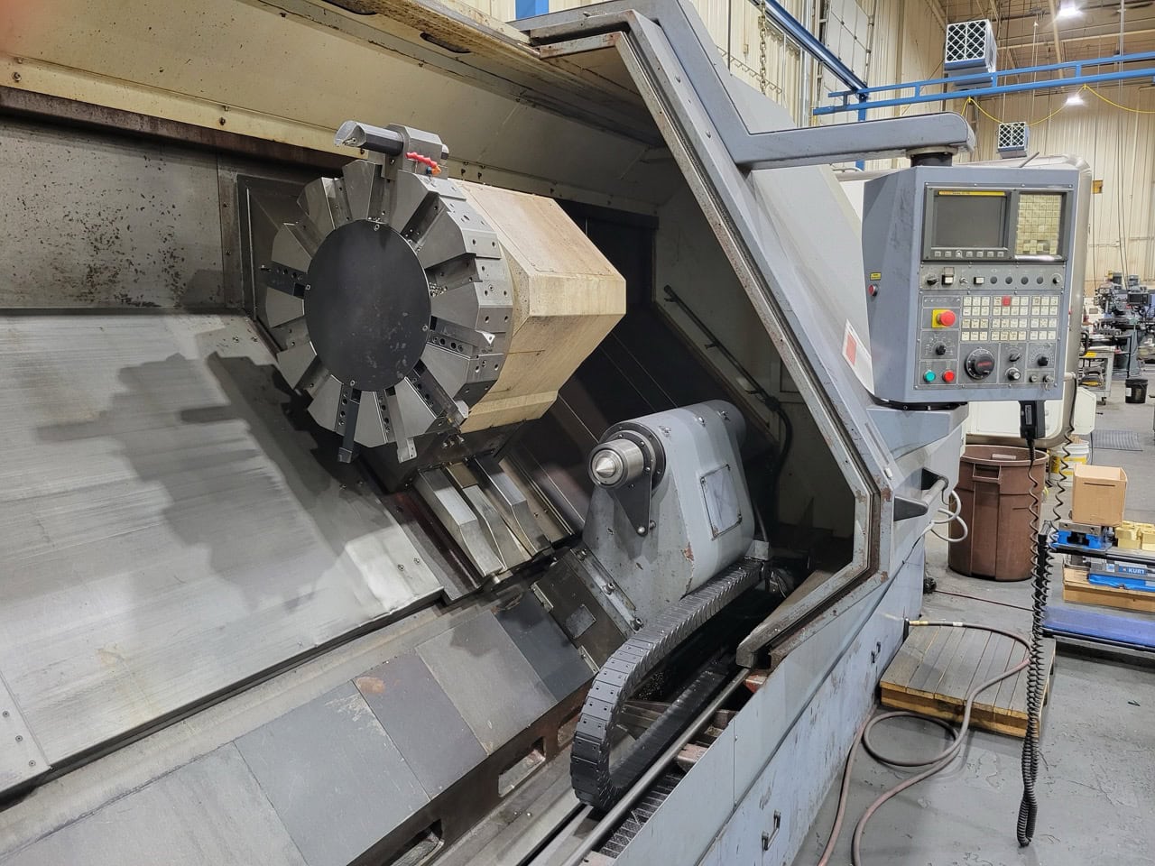 Leadwell LTC-50BXL CNC Lathe, 2004 - Tailstock, Fanuc Control - Image 3