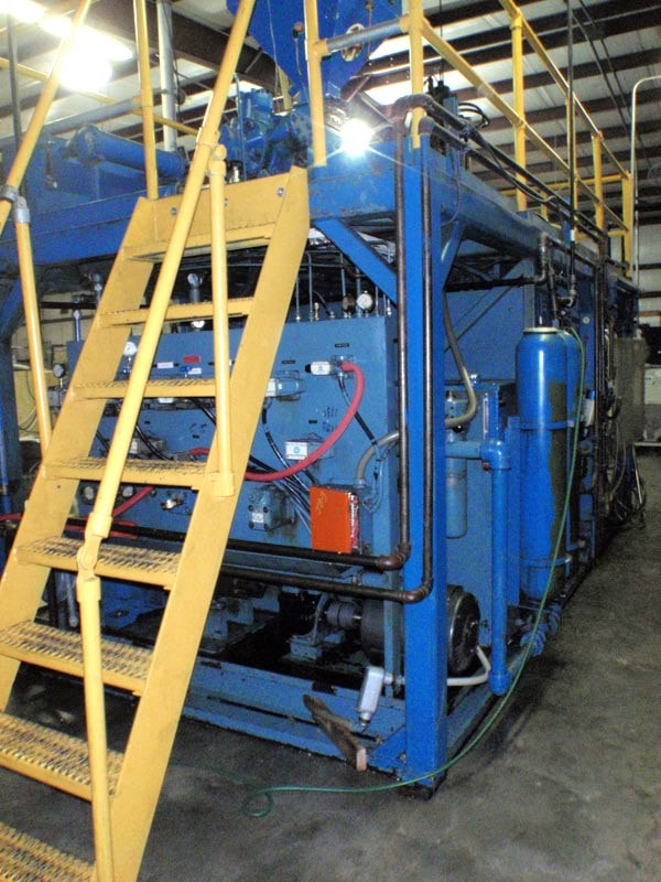 Sterling Model S-38 Blow Molding Machine, 1985 - Image 5