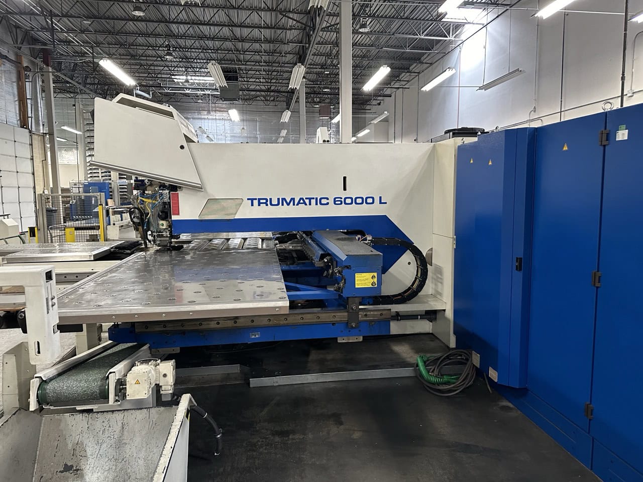 24 Ton Trumpf TruMatic 6000 Laser/Turret Combo, 2004 - 3200 Watts - Image 9