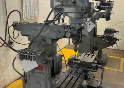 bridgeport vertical knee mill with mitutoyo dro x powerfeed