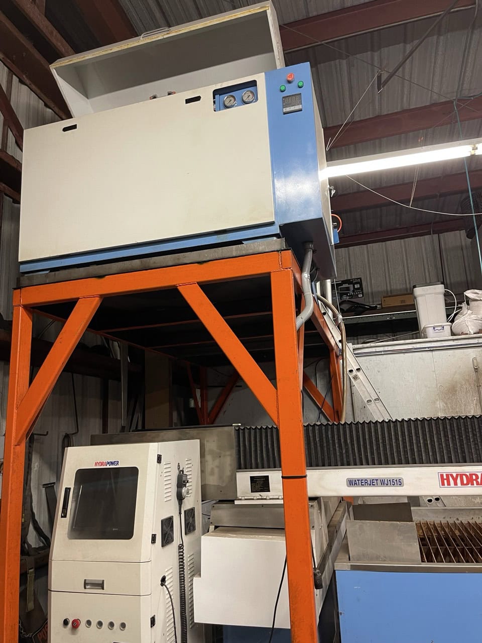 4' x 4' Hydrapower WJ515 CNC Waterjet, 2019 - 40,000 PSI, Abrasives Hopper - Image 8